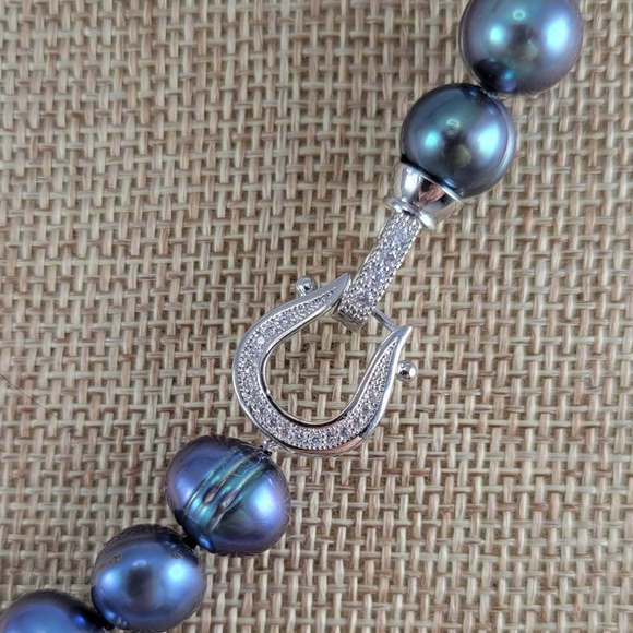 REAL 17" Black Pearl Necklace - Picture 2 of 8